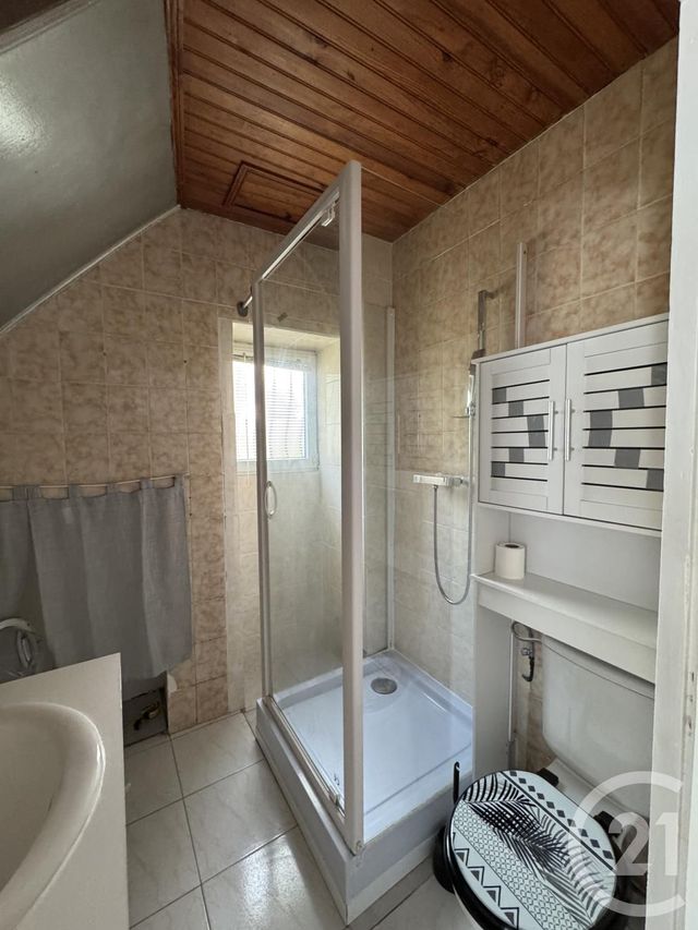 Maison &agrave; louer - 4 pi&egrave;ces - 82,52 m2 - Montlucon - 03 - AUVERGNE