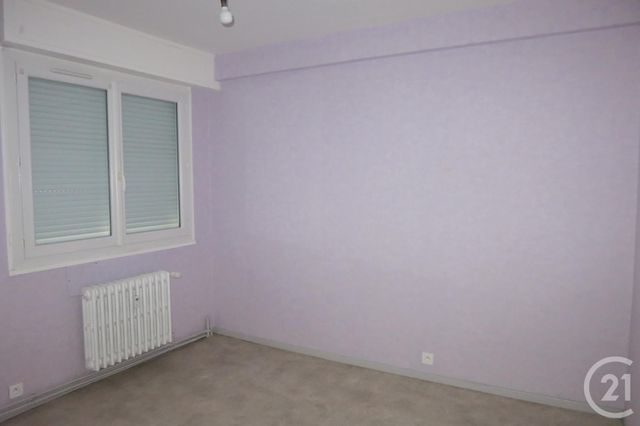 Appartement &agrave; louer - 3 pi&egrave;ces - 66 m2 - Montlucon - 03 - AUVERGNE
