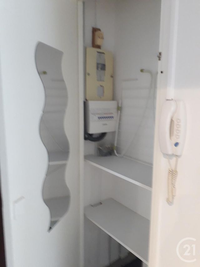 Appartement F2 &agrave; louer - 2 pi&egrave;ces - 29 m2 - Montlucon - 03 - AUVERGNE