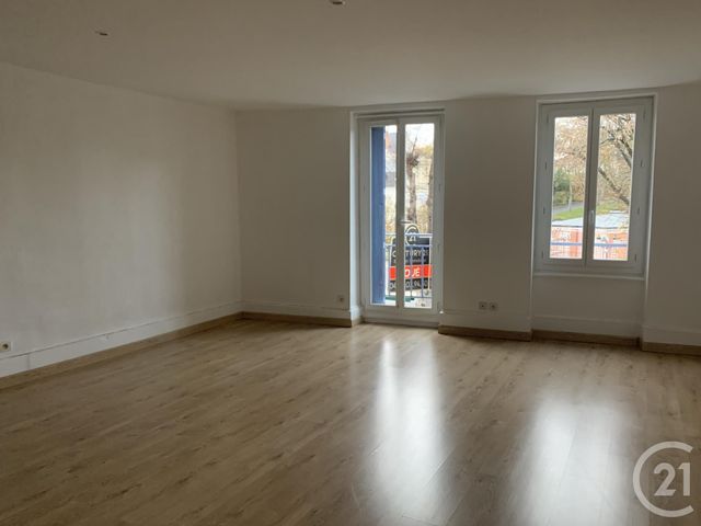 Appartement F1 &agrave; louer - 3 pi&egrave;ces - 65 m2 - Neris Les Bains - 03 - AUVERGNE
