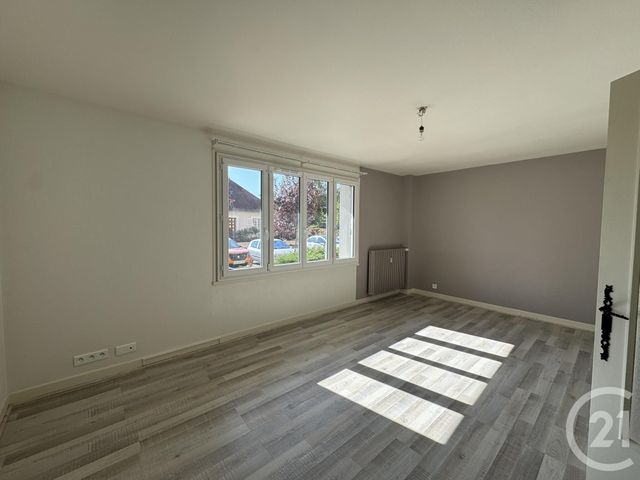 Appartement F2 &agrave; louer - 2 pi&egrave;ces - 52,38 m2 - Montlucon - 03 - AUVERGNE
