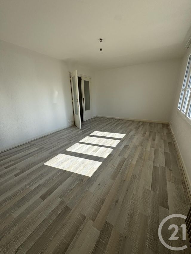 Appartement F2 &agrave; louer - 2 pi&egrave;ces - 52,38 m2 - Montlucon - 03 - AUVERGNE