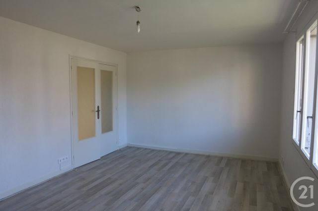 Appartement F2 &agrave; louer - 2 pi&egrave;ces - 52,38 m2 - Montlucon - 03 - AUVERGNE