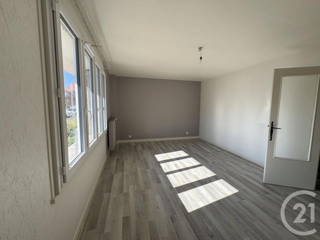 Appartement F2 &agrave; louer - 2 pi&egrave;ces - 52,38 m2 - Montlucon - 03 - AUVERGNE