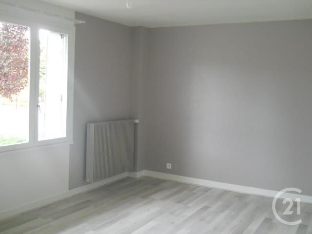 Appartement F2 &agrave; louer - 2 pi&egrave;ces - 52,38 m2 - Montlucon - 03 - AUVERGNE