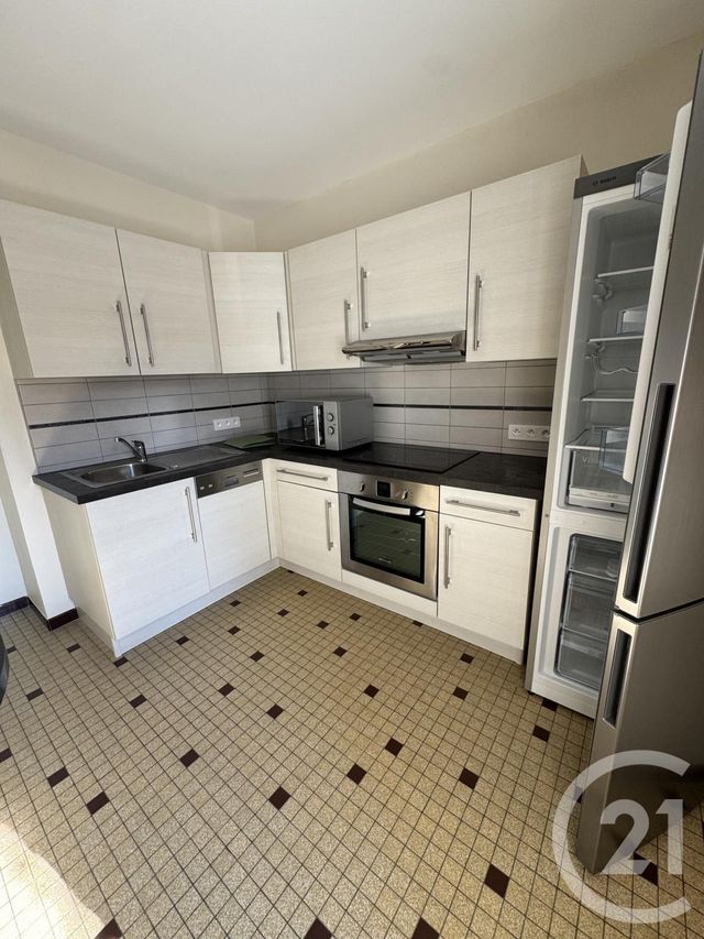 Appartement F2 &agrave; louer - 2 pi&egrave;ces - 52,38 m2 - Montlucon - 03 - AUVERGNE