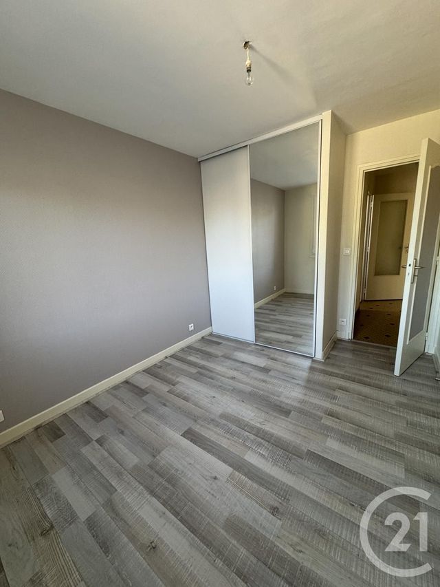 Appartement F2 &agrave; louer - 2 pi&egrave;ces - 52,38 m2 - Montlucon - 03 - AUVERGNE