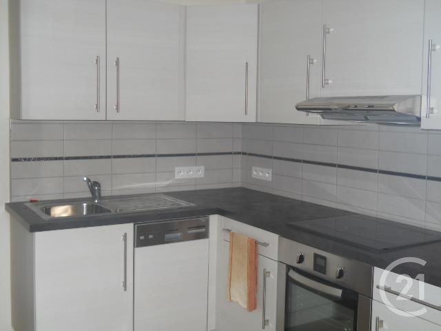 Appartement F2 &agrave; louer - 2 pi&egrave;ces - 52,38 m2 - Montlucon - 03 - AUVERGNE