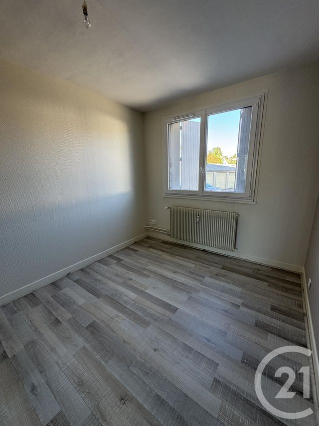 Appartement F2 &agrave; louer - 2 pi&egrave;ces - 52,38 m2 - Montlucon - 03 - AUVERGNE
