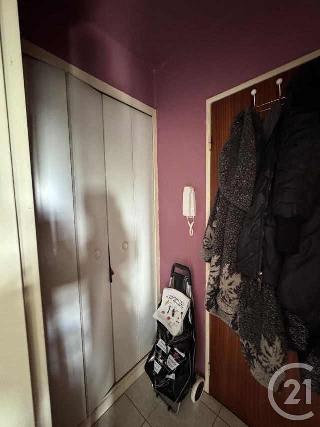 Appartement Studio &agrave; louer - 1 pi&egrave;ce - 32,96 m2 - Montlucon - 03 - AUVERGNE