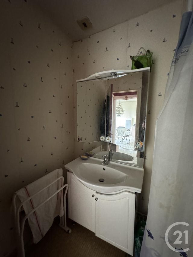 Appartement Studio &agrave; louer - 1 pi&egrave;ce - 32,96 m2 - Montlucon - 03 - AUVERGNE