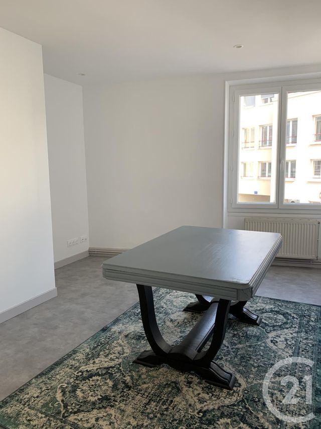 Appartement F3 &agrave; louer - 3 pi&egrave;ces - 60 m2 - Montlucon - 03 - AUVERGNE