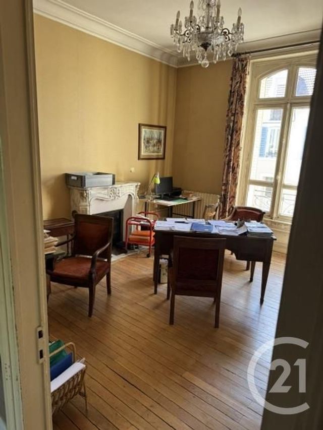 Maison &agrave; vendre - 7 pi&egrave;ces - 480 m2 - Montlucon - 03 - AUVERGNE