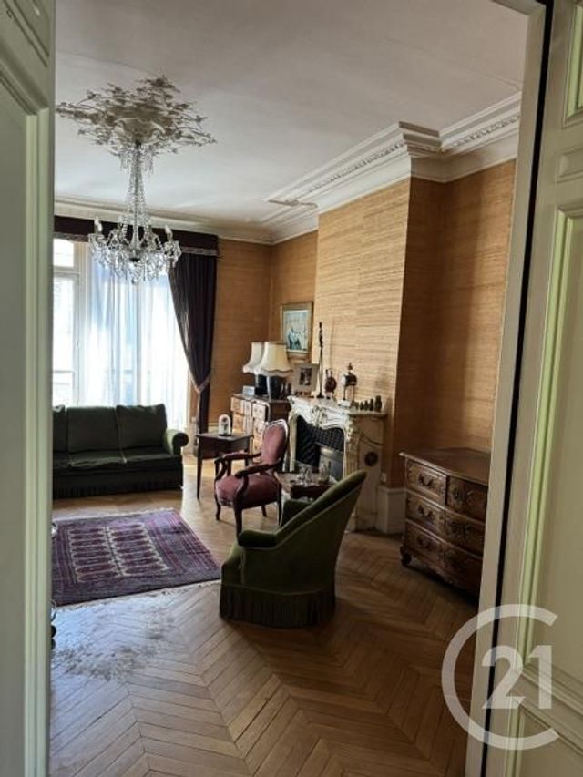 Maison &agrave; vendre - 7 pi&egrave;ces - 480 m2 - Montlucon - 03 - AUVERGNE