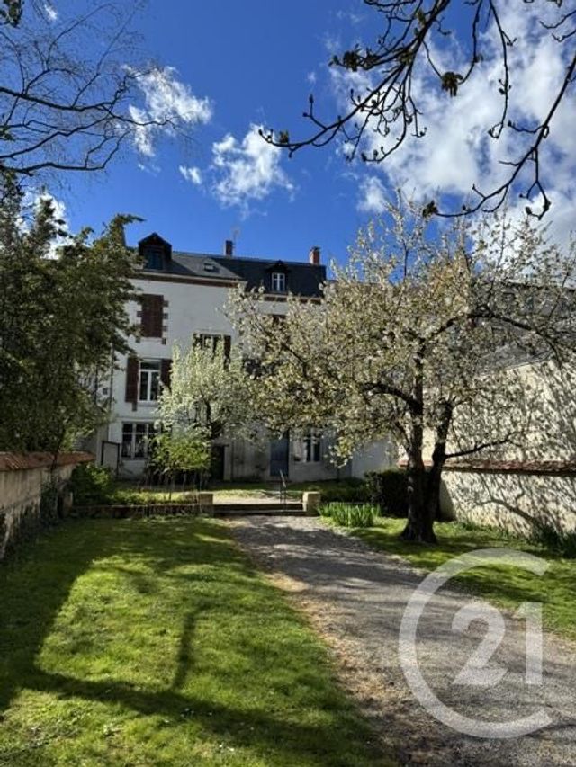 Maison &agrave; vendre - 7 pi&egrave;ces - 480 m2 - Montlucon - 03 - AUVERGNE
