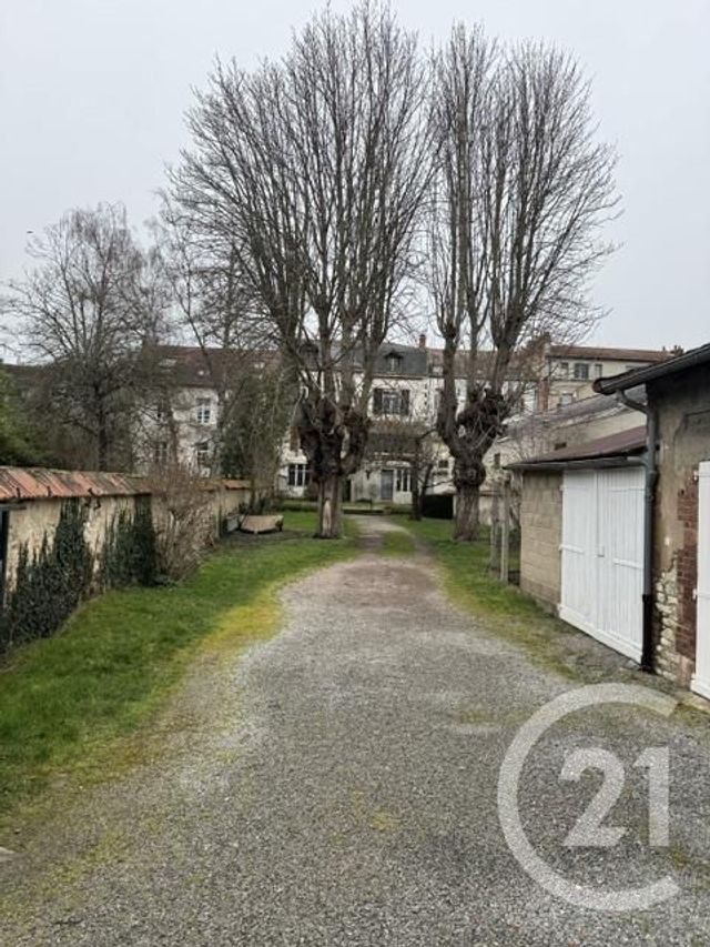 Maison &agrave; vendre - 7 pi&egrave;ces - 480 m2 - Montlucon - 03 - AUVERGNE