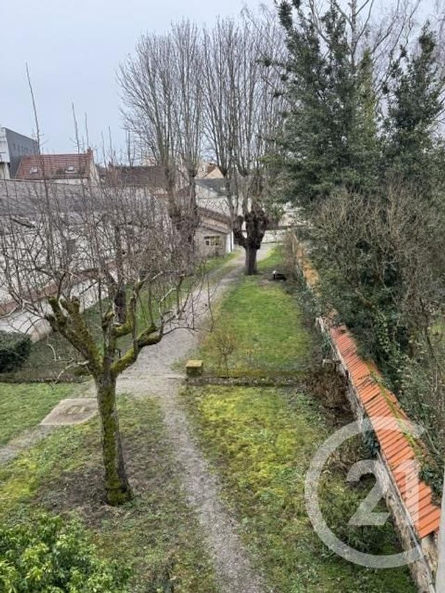 Maison &agrave; vendre - 7 pi&egrave;ces - 480 m2 - Montlucon - 03 - AUVERGNE