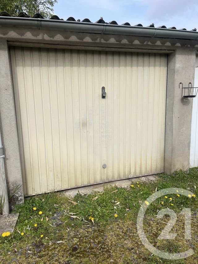 Parking &agrave; louer - 12 m2 - Montlucon - 03 - AUVERGNE