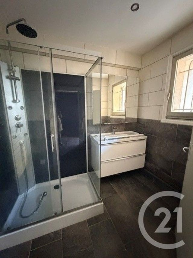 Appartement F1 &agrave; louer - 1 pi&egrave;ce - 35 m2 - Montlucon - 03 - AUVERGNE