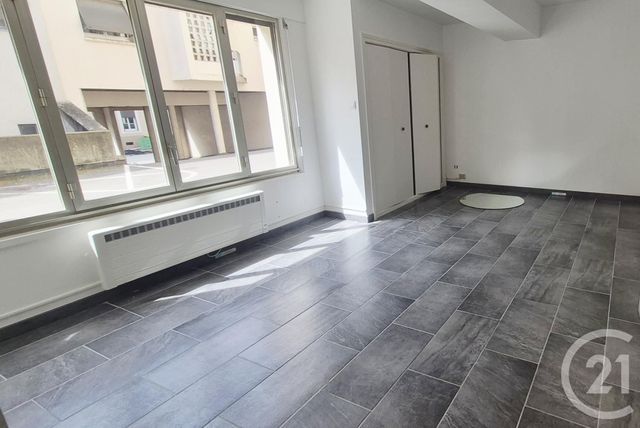 Appartement F1 &agrave; louer - 1 pi&egrave;ce - 35 m2 - Montlucon - 03 - AUVERGNE