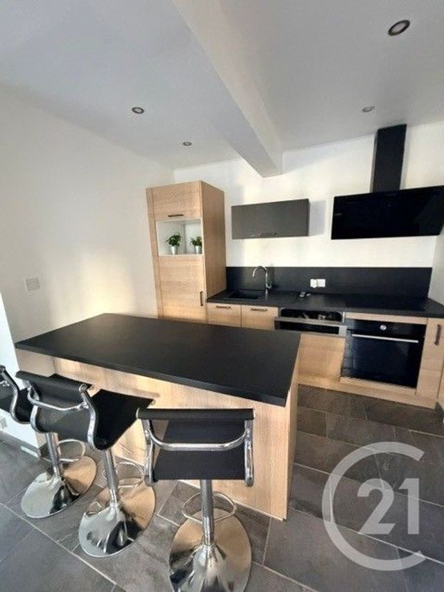 Appartement F1 &agrave; louer - 1 pi&egrave;ce - 35 m2 - Montlucon - 03 - AUVERGNE