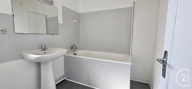 Appartement F3 &agrave; vendre - 3 pi&egrave;ces - 65,39 m2 - Montlucon - 03 - AUVERGNE