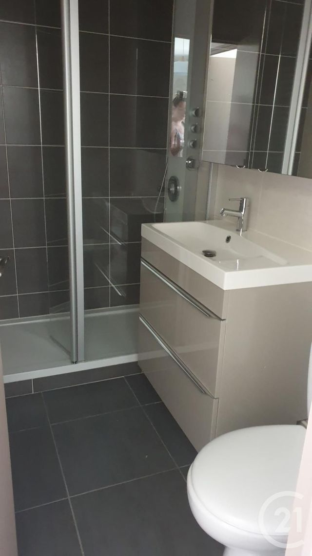 Appartement F2 &agrave; louer - 2 pi&egrave;ces - 31 m2 - Montlucon - 03 - AUVERGNE