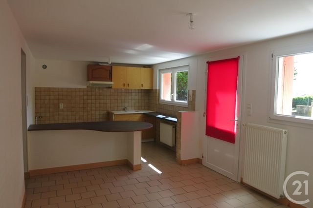 Appartement &agrave; louer - 3 pi&egrave;ces - 64,63 m2 - Montlucon - 03 - AUVERGNE