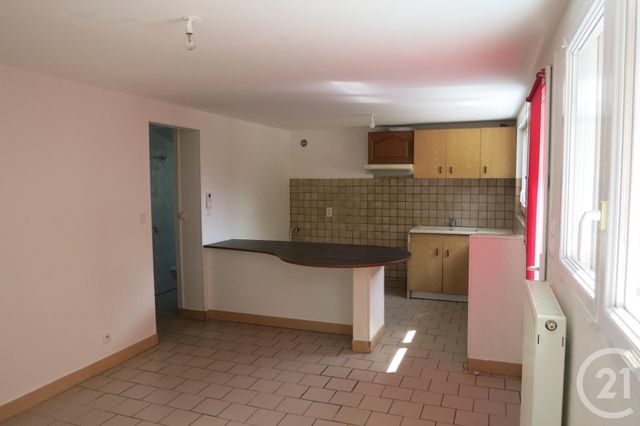Appartement &agrave; louer - 3 pi&egrave;ces - 64,63 m2 - Montlucon - 03 - AUVERGNE