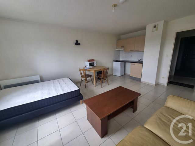 Appartement Studio &agrave; louer - 1 pi&egrave;ce - 28,49 m2 - Montlucon - 03 - AUVERGNE