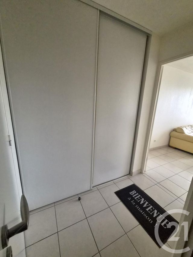 Appartement Studio &agrave; louer - 1 pi&egrave;ce - 28,49 m2 - Montlucon - 03 - AUVERGNE