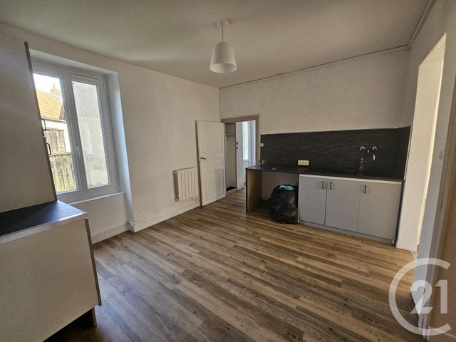 Maison &agrave; louer - 3 pi&egrave;ces - 80,80 m2 - St Angel - 03 - AUVERGNE