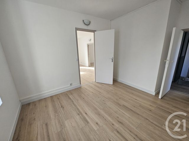 Maison &agrave; louer - 3 pi&egrave;ces - 80,80 m2 - St Angel - 03 - AUVERGNE