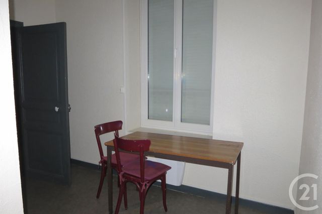 Appartement F1 &agrave; louer - 1 pi&egrave;ce - 26,60 m2 - Montlucon - 03 - AUVERGNE