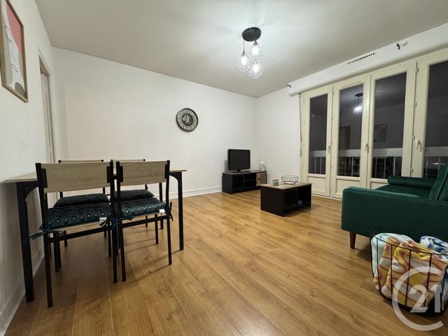 Appartement F2 &agrave; louer - 2 pi&egrave;ces - 46,64 m2 - Commentry - 03 - AUVERGNE