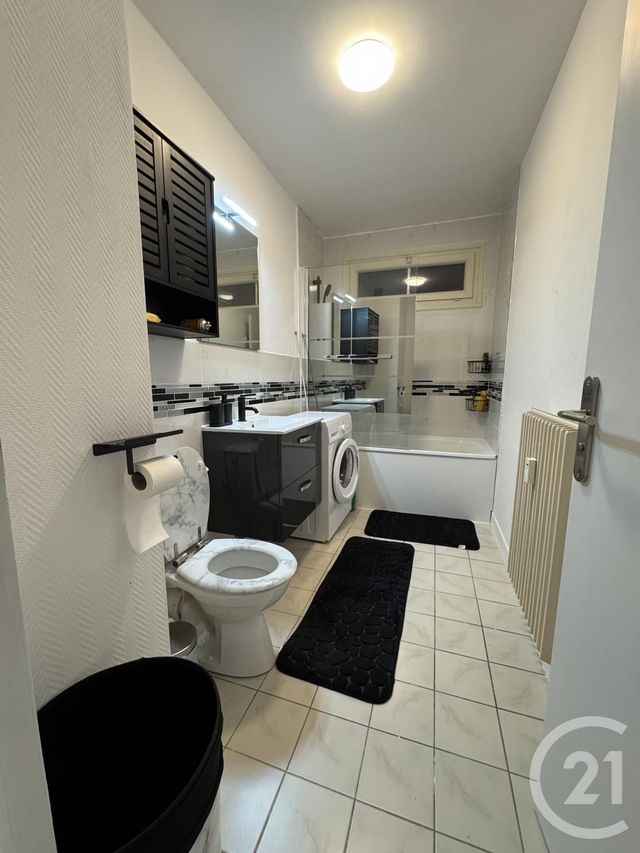 Appartement F2 &agrave; louer - 2 pi&egrave;ces - 46,64 m2 - Commentry - 03 - AUVERGNE