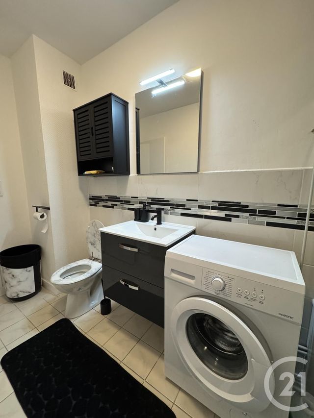 Appartement F2 &agrave; louer - 2 pi&egrave;ces - 46,64 m2 - Commentry - 03 - AUVERGNE