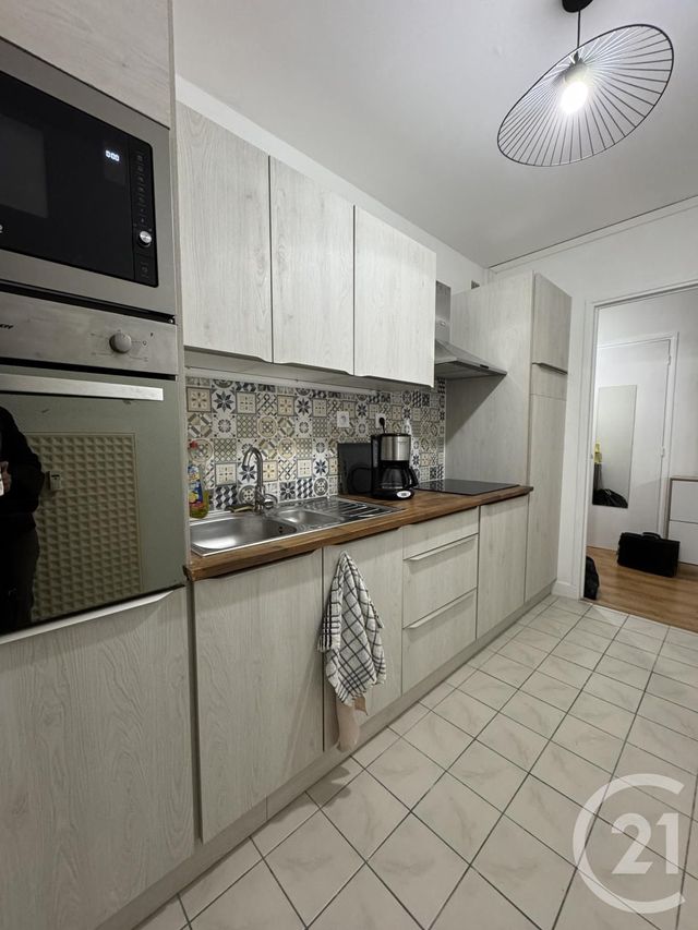 Appartement F2 &agrave; louer - 2 pi&egrave;ces - 46,64 m2 - Commentry - 03 - AUVERGNE