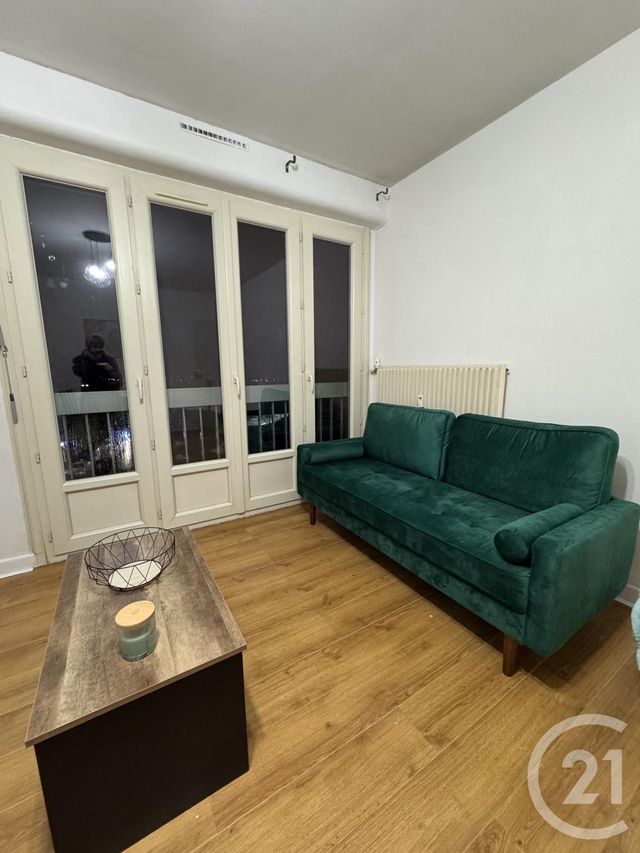Appartement F2 &agrave; louer - 2 pi&egrave;ces - 46,64 m2 - Commentry - 03 - AUVERGNE