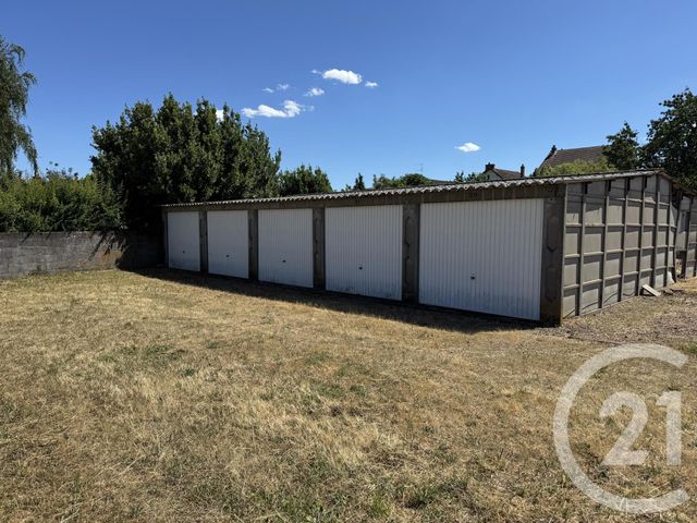 Parking &agrave; louer - 13,50 m2 - Montlucon - 03 - AUVERGNE