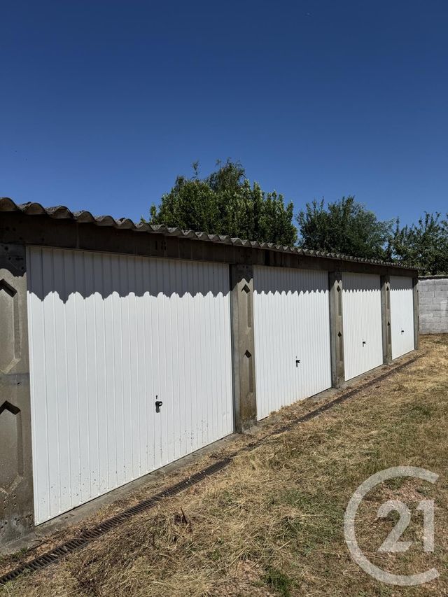 Parking &agrave; louer - 13,50 m2 - Montlucon - 03 - AUVERGNE