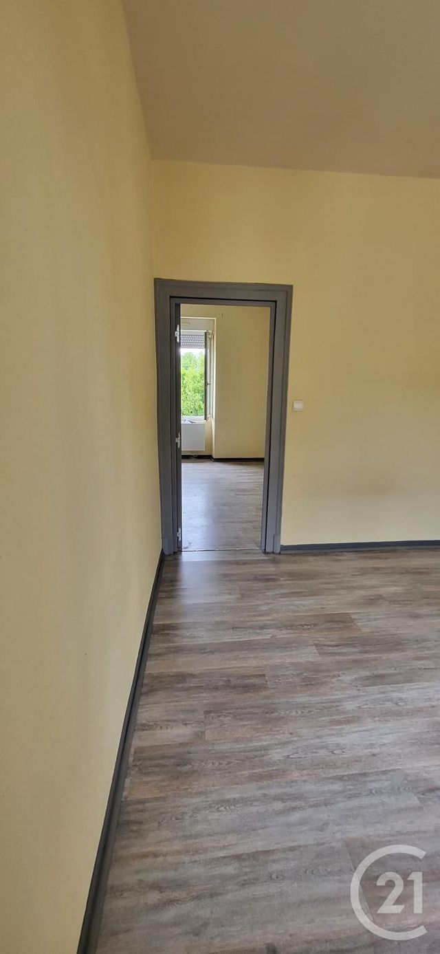 Appartement Autre &agrave; louer - 2 pi&egrave;ces - 37,97 m2 - Evaux Les Bains - 23 - LIMOUSIN
