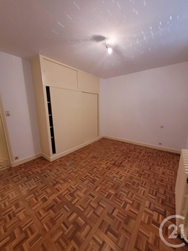 Appartement F4 &agrave; louer - 4 pi&egrave;ces - 78,50 m2 - Montlucon - 03 - AUVERGNE