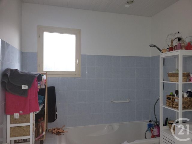 Maison &agrave; louer - 4 pi&egrave;ces - 91,16 m2 - Montvicq - 03 - AUVERGNE