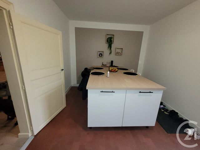 Maison &agrave; louer - 4 pi&egrave;ces - 91,16 m2 - Montvicq - 03 - AUVERGNE
