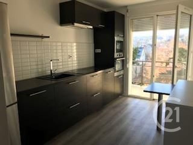 Appartement F3 &agrave; louer - 3 pi&egrave;ces - 76,01 m2 - Montlucon - 03 - AUVERGNE