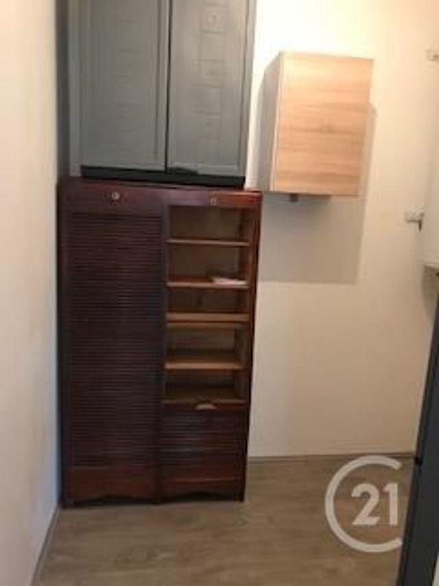 Appartement F3 &agrave; louer - 3 pi&egrave;ces - 76,01 m2 - Montlucon - 03 - AUVERGNE