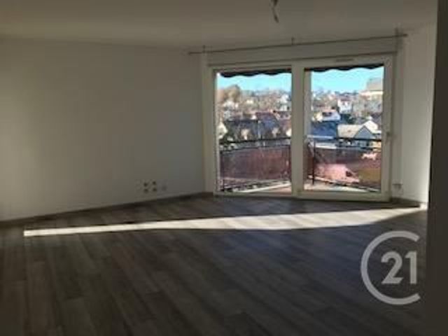 Appartement F3 &agrave; louer - 3 pi&egrave;ces - 76,01 m2 - Montlucon - 03 - AUVERGNE