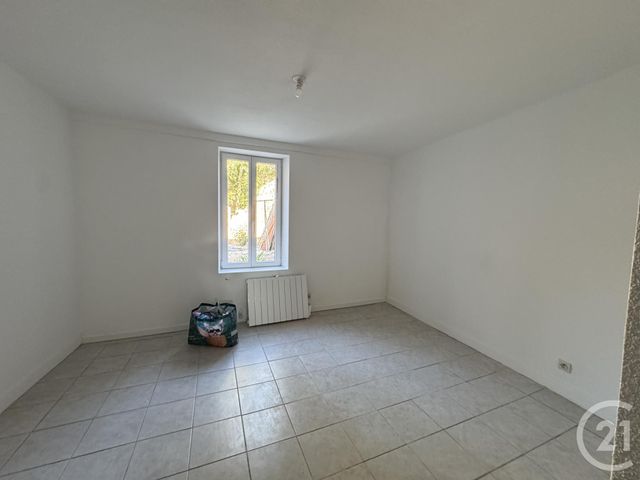Appartement Autre &agrave; louer - 2 pi&egrave;ces - 35,98 m2 - Montlucon - 03 - AUVERGNE