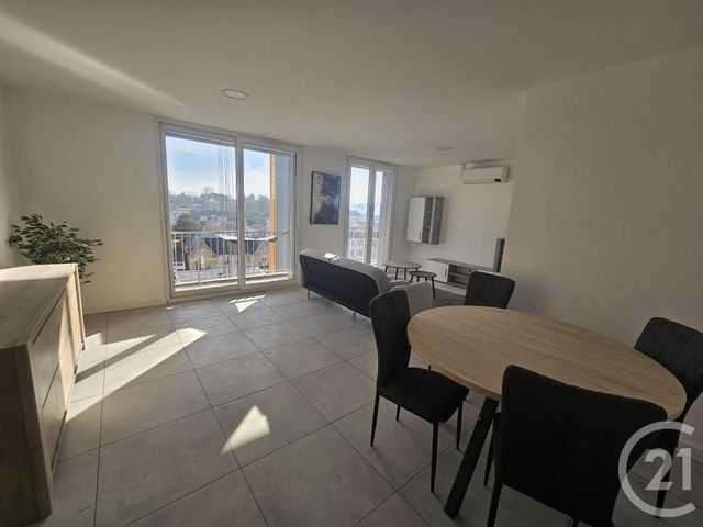 Appartement F3 &agrave; louer - 3 pi&egrave;ces - 77,24 m2 - Montlucon - 03 - AUVERGNE